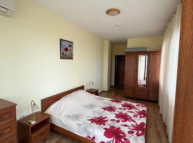 Апартамент Sunrise Splendid